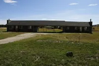 Sandhill West Home - comfortable family retreat with great views