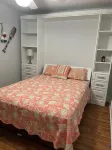 NEWLY RENOVATED, Nicely Equipped, Steps to the Beach, Perfect for Families