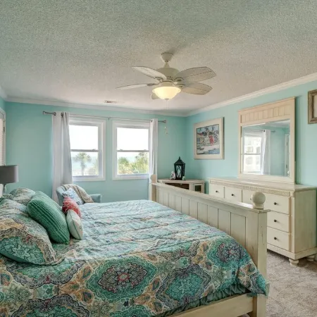 OCEANFRONT 2 BEDROOM CONDO, AMAZING VIEWS