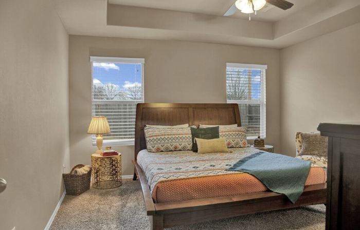 5 star single level home, 4 bdrm, 3 bath + private office and great backyard!