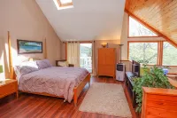 Finger Lakes Wine Country Lake View Ski Loft/Lake Home In Bristol Harbour Resort