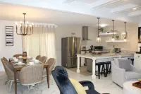 [Duplex] Casa Maria Bonita - Luxury 3-bedroom rental with AC, WiFi in McDonough