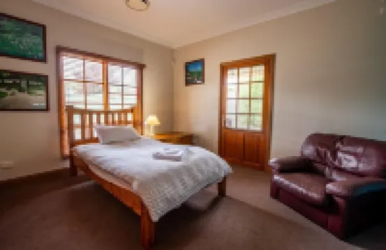 'Nuallen House' Glen Innes