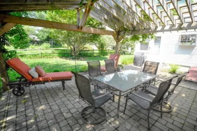 The Big Belle of Bethlehem Hotel dekat The Lehigh Store