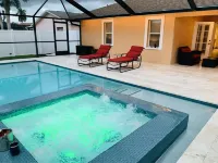 HAPPYOURS Luxury Heated Pool, Hot tub No Additional Fees!! Vanderbilt beach Hotel a Naples Park