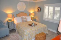 Premium Oceanfront Condo, Private Balcony & Beach, 130 Straight 5 Star Reviews Hotels near Coronado Beach