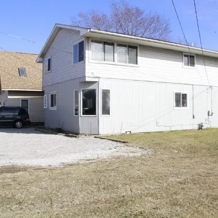 Lake St.Clair Canal Home w/Pontoon/Jet Ski'SPerfect for Families/Fishermen