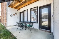 Charming 2-bedroom apartment with WiFi, AC in fantastic Killeen