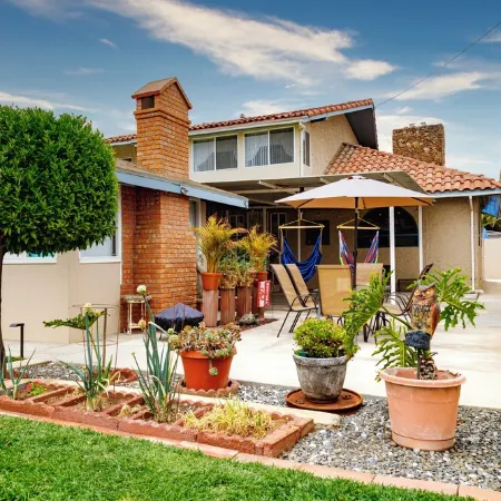 Lovely Casita, Quality Lodging by the Beach.