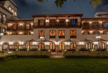 Hotel La Compañía Casco Antiguo