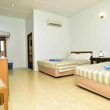 Vikri Beach Resort Отели рядом с достопримечательностью «Foo Lin Kong Temple»