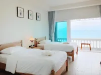 Sichon Goodwill Hotels near Wat Khao Phanom Tai