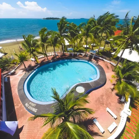 Isla Vista Beach Resort Hotele w: Candelaria