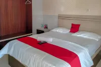RedDoorz @ Tinggede Area Palu Hotels in Kecamatan Tatanga