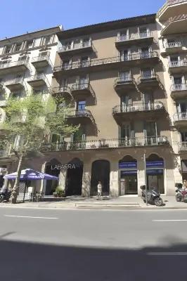 Mihlton Barcelona Boutique B&B - 2-Star