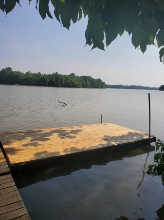 Rest and relaxation in this cozy waterfront home in Cadiz