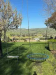 Beautiful pool home in foothills close to Sequoia's- 빅 미도우 캠프그라운드 주변 호텔