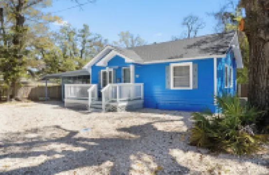 Walk2Beach-Playground-Short drive 2JonesPark-Aquarium-Coliseum-Family  Fun.