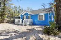 Walk2Beach-Playground-Short drive 2JonesPark-Aquarium-Coliseum-Family  Fun.