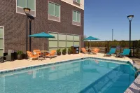 Hampton Inn and Suites Fultondale Birmingham I 65 - Pools