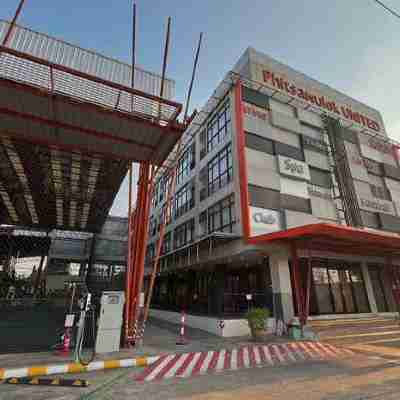 ピサヌローク ユナイテッド Hotel Exterior