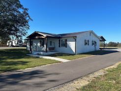 Close to Lake G’VILLE 3-BR house with AC, BOAT BARN-24’x48’, WiFi in Albertville
