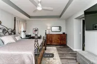 St. Johns. Spacious Designer Home w Private Lanai, Porcelain Tile throughout.