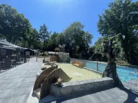 Stylish Chalet in the Woods - Pools