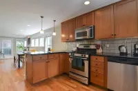 Seattle Vacation Home: Off the Wall