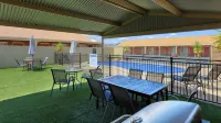 Top of the Town Motel & Apartments Hotels in Benalla