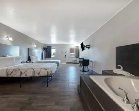 Crestview Inn Hotels in Stone County