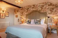 The Manor House Hotel - parking