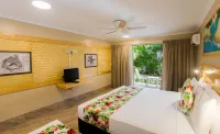 The Edgewater Resort & Spa Hotels in Arorangi District