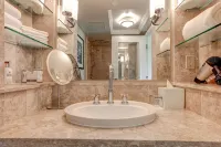 The Woodmark Hotel & Still Spa