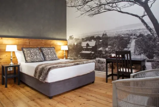 Madeline Grove Bed & Breakfast Hotels in 