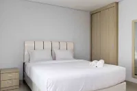 Cozy and Spacious Studio at the Enviro Apartment Hotels near MASJID Baitul Manshurin (LDII)