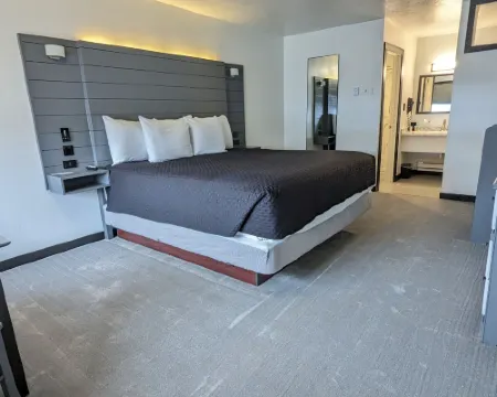 High Desert Inn Hotels in Salina