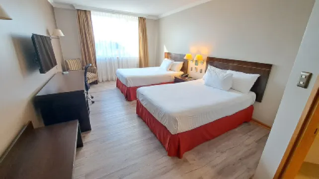 Hotel Diego de Almagro Lomas Verdes