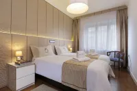 The Queen Luxury Apartments - Villa Cortina โรงแรมใน