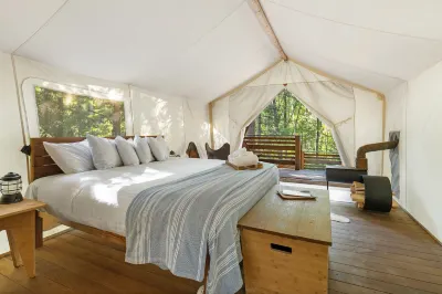 Under Canvas Glacier Hotels in Flathead County