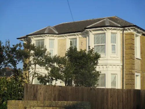 Lovely Spacious Apartment - Sleeps 5 - Boutique