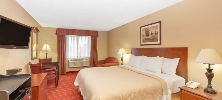 Days Inn by Wyndham Salina I-70 Hotels in Salina