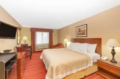 Days Inn by Wyndham Salina I-70 Hotel di 