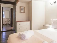 Honeypot Cottage-Lovely Bolthole in Stow Hotels in Stow-on-the-Wold