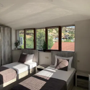 Menua by Horizon Hotels, Yerevan Hotels near History Museum of Armenia