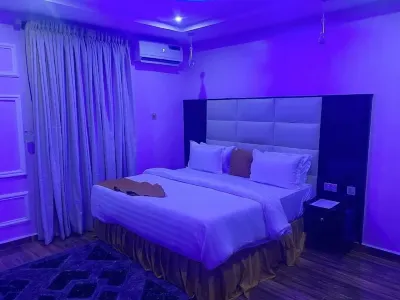 PINE HILL HOTEL Hotels near Omo Onile junction