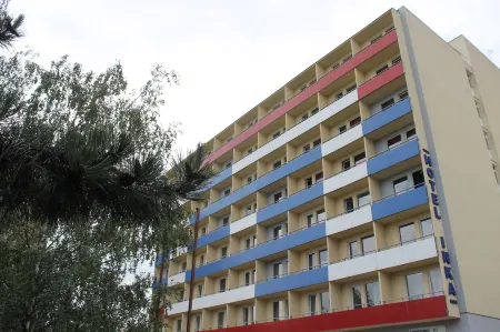 Hotel Spectrum Отели в г. Трнава