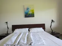 Bohemia Resort Hotels in Buikwe