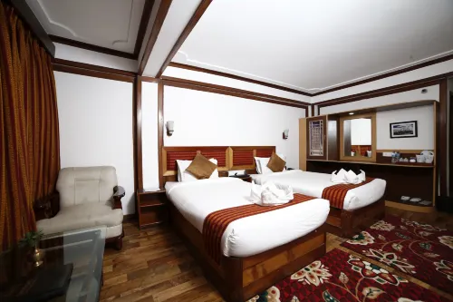 Sikkim Tourist Centre Hotels in Kaluk