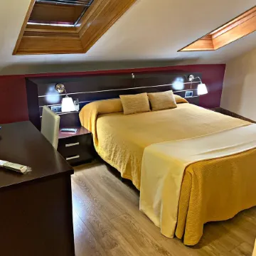 Hostal Doña Juana Отели рядом с достопримечательностью «City Hall»